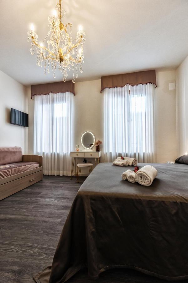 Sinfonia 23 Guest house *